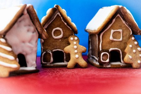 Making a Gingerbread Home · All Issues Christmas