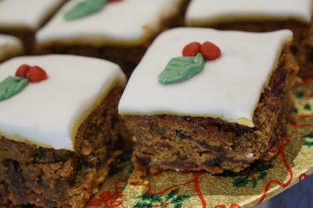 Mini Christmas Cake Bites Recipe · All Issues Christmas